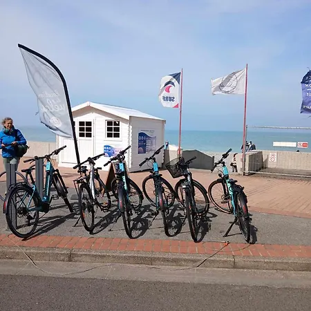 Face A La By Corinne アパート