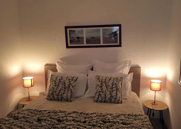 Face à La Corinne Mers-les-Bains